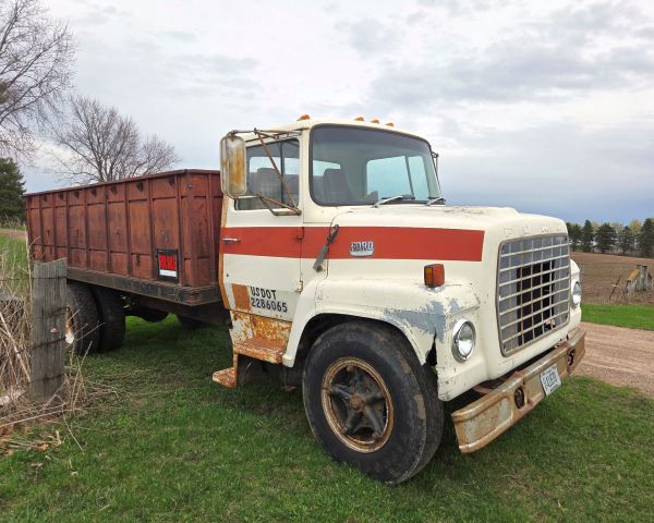 auction image